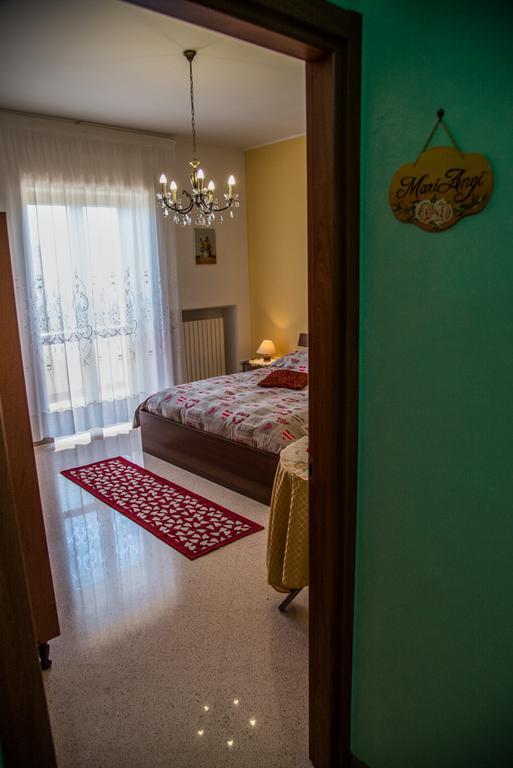 B&B Casa Mariangi Castellana Grotte Eksteriør billede